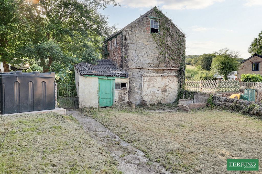 Property photo 2 of 25 Outbuilding-Barn