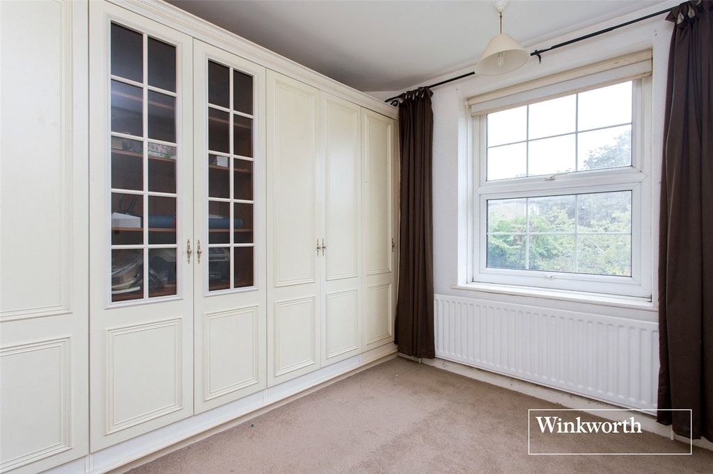 Property photo 3 of 11 Picture No. 14