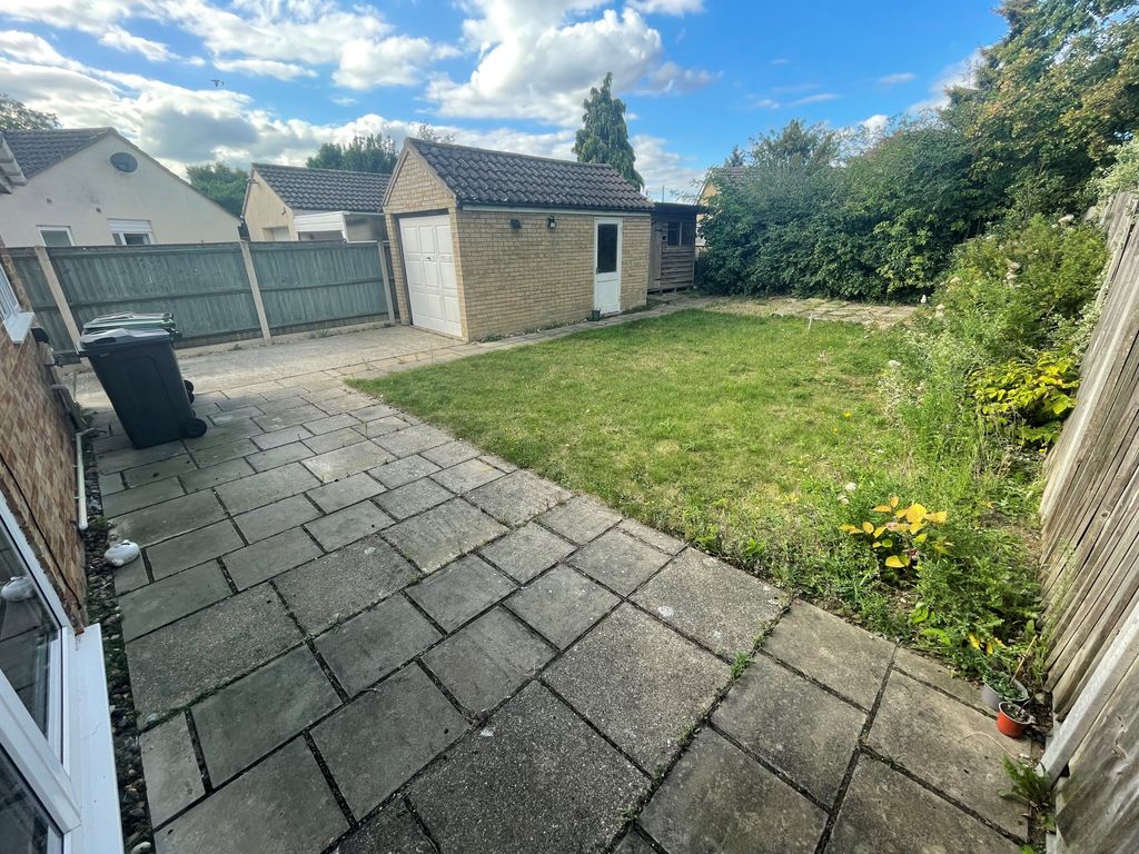 Property photo 3 of 10 View