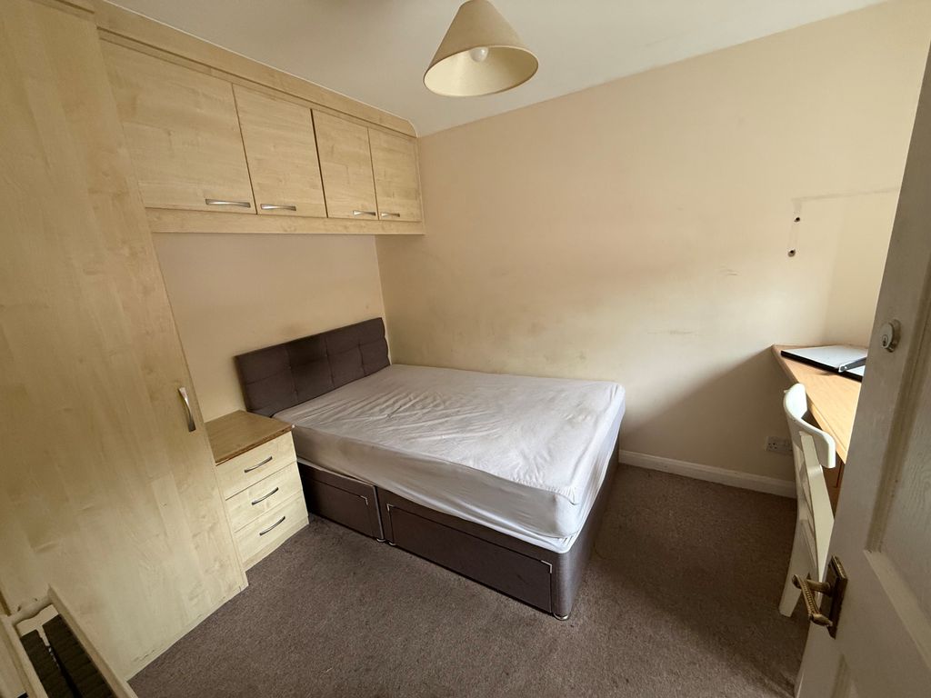 Property photo 2 of 2