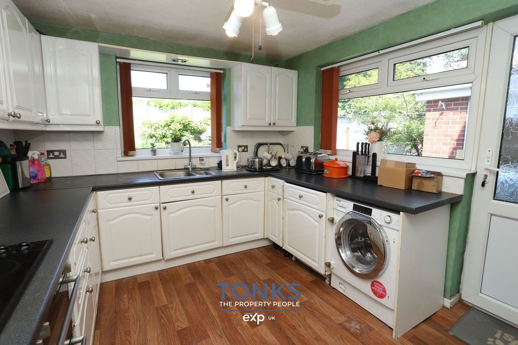 Property photo 3 of 22