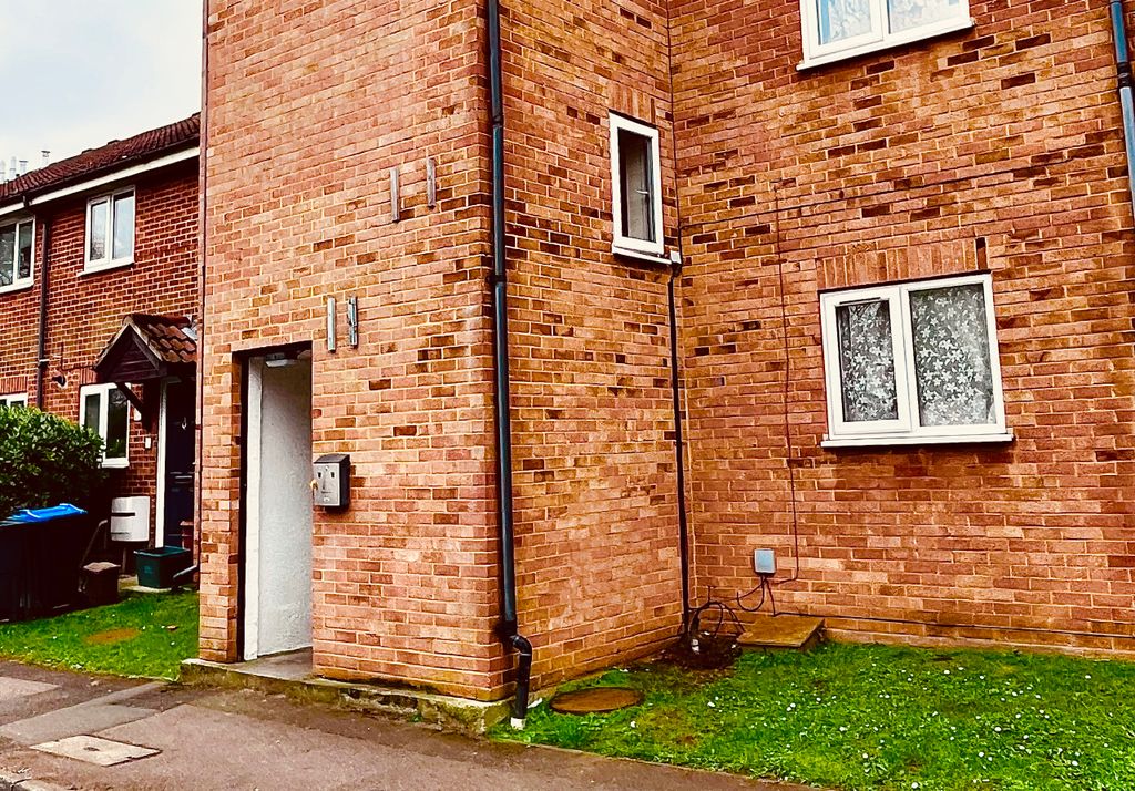 Property photo 1 of 11 1-1