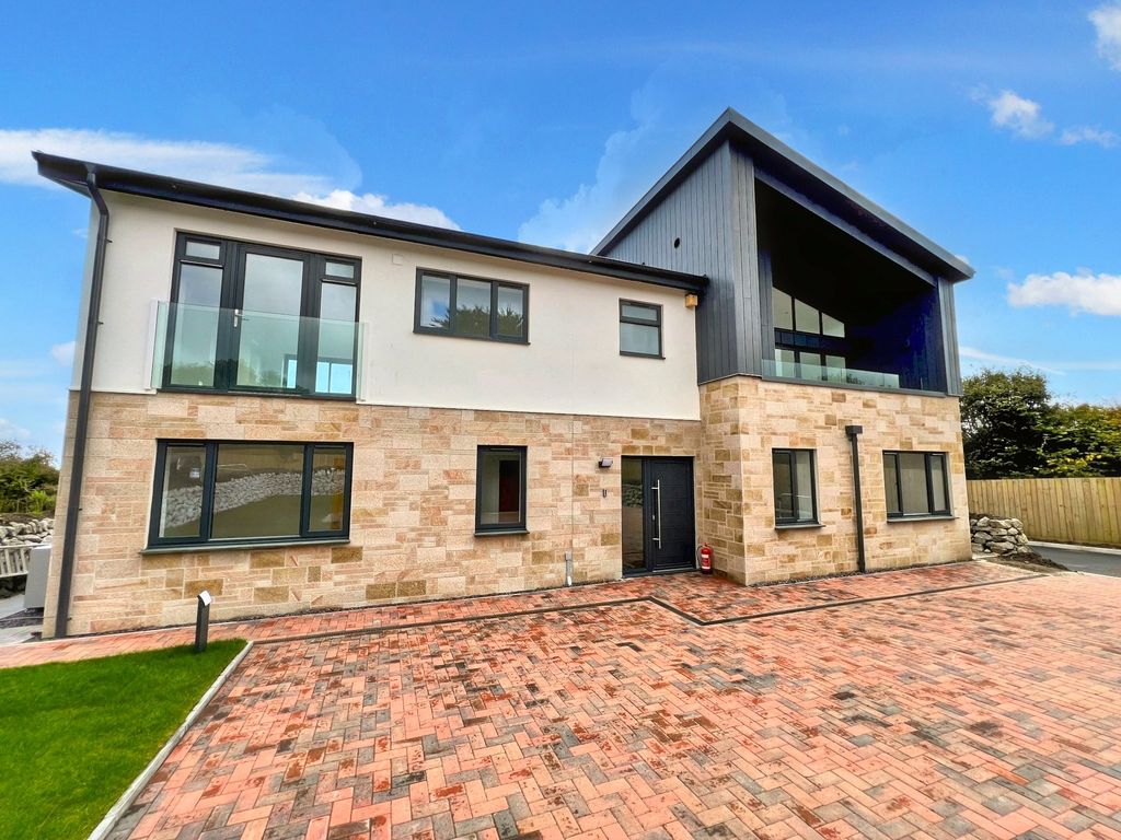 Property photo 2 of 10 Picture No. 29