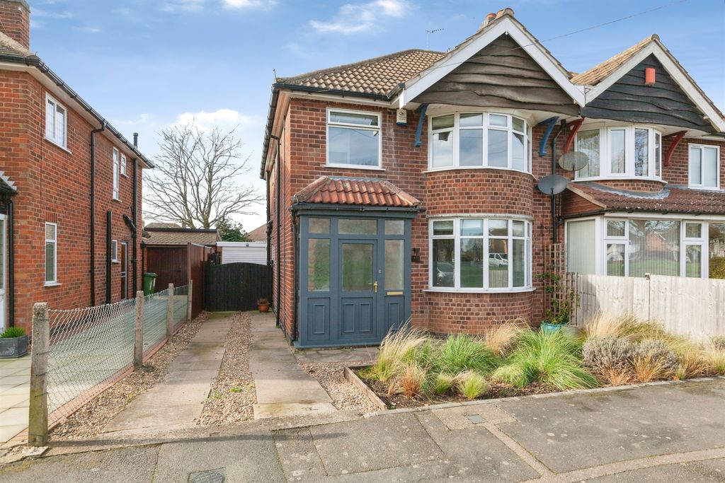 Property photo 1 of 20