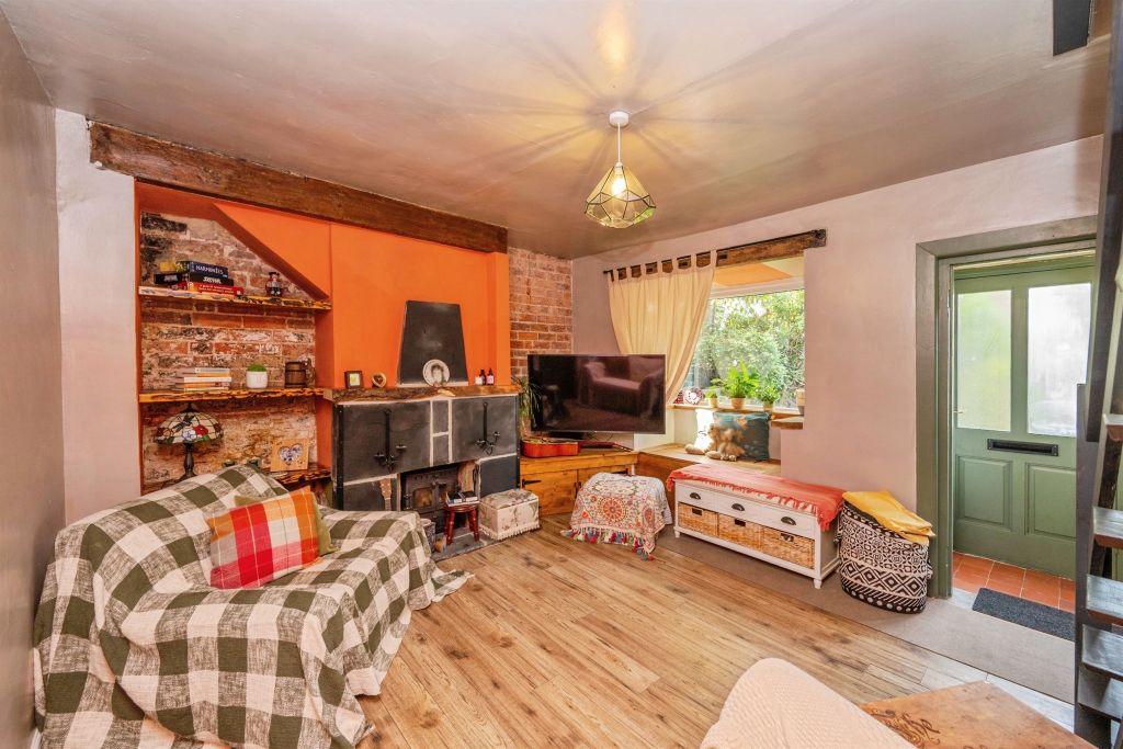 Property photo 2 of 21
