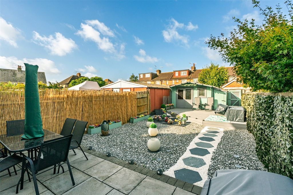 Property photo 2 of 18 Picture No. 26