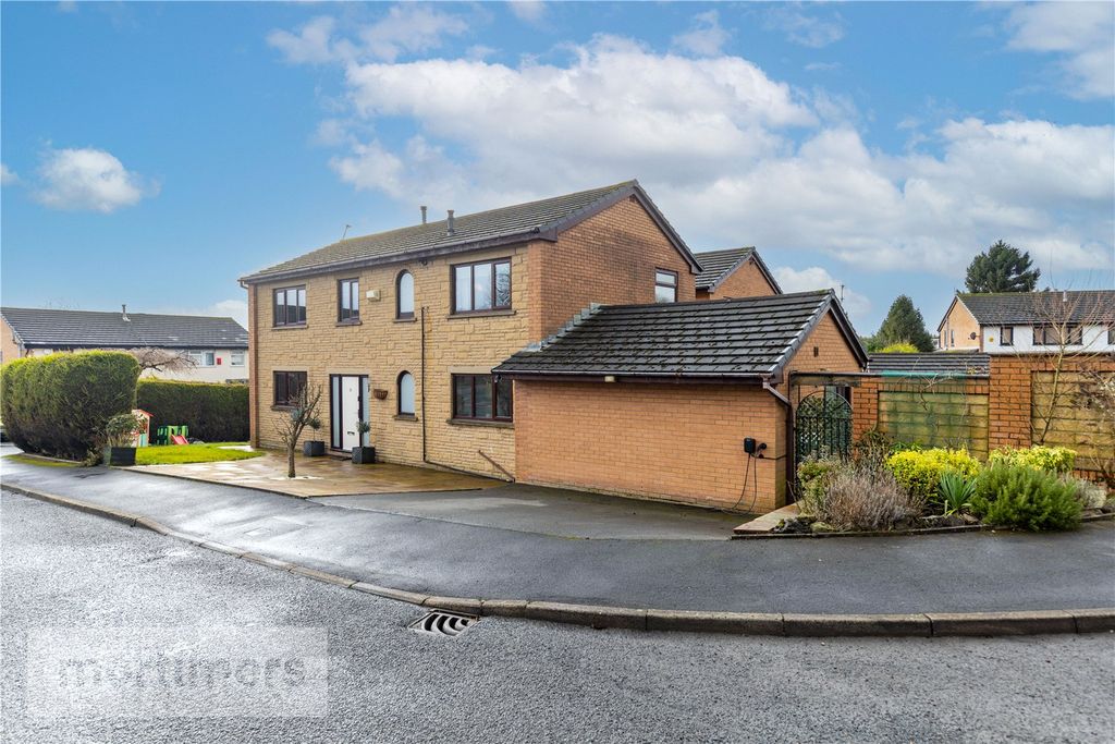 Property photo 1 of 29 Front External