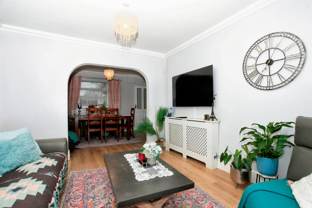 Property photo 2 of 14