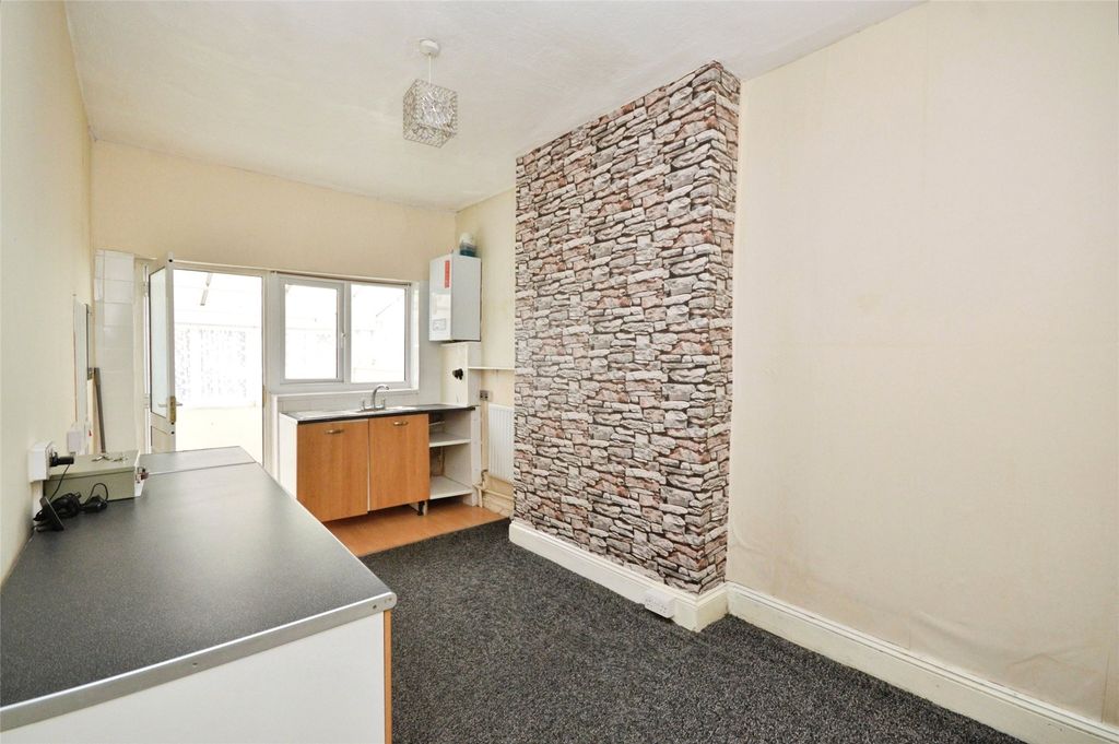 Property photo 3 of 10 Picture No. 26