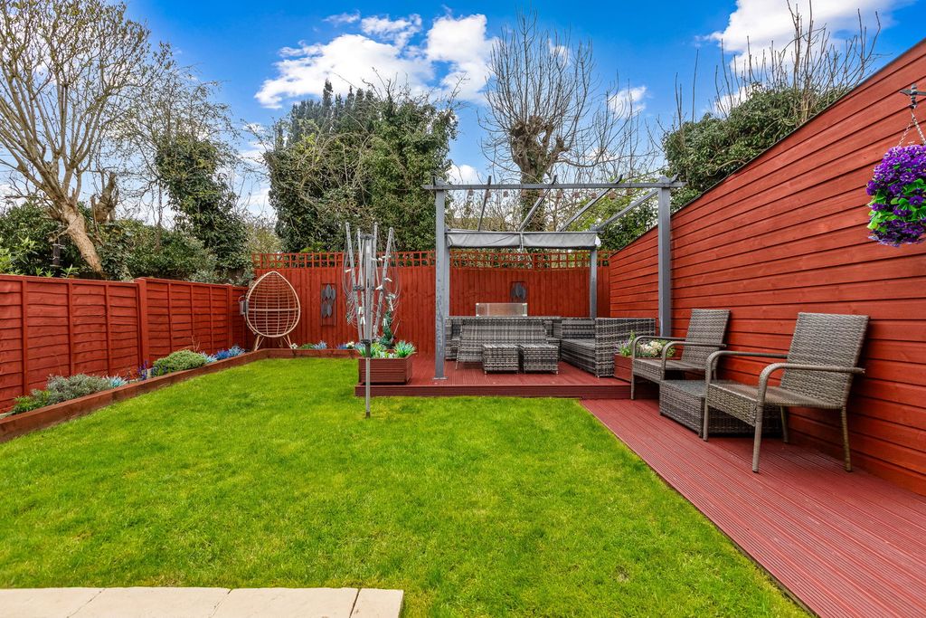 Property photo 2 of 30