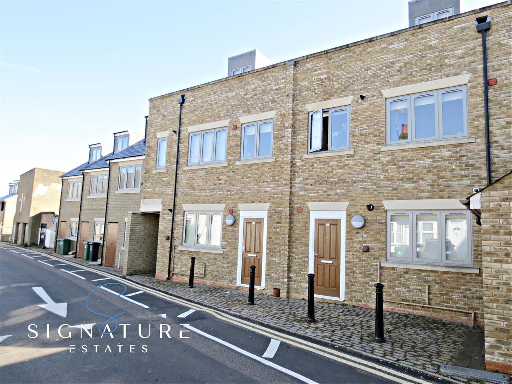 Property photo 1 of 6 Chjdbzo5Veiacdvlkak1Pw.Jpg