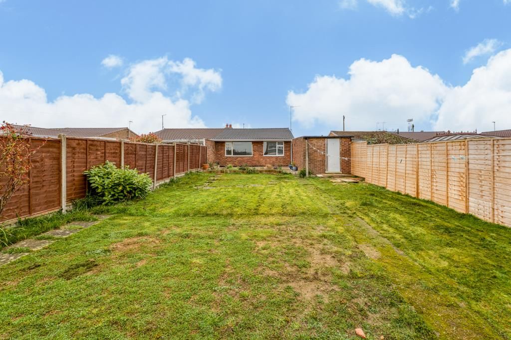 Property photo 2 of 17 17 The Ridings, Desborough-21.Jpg