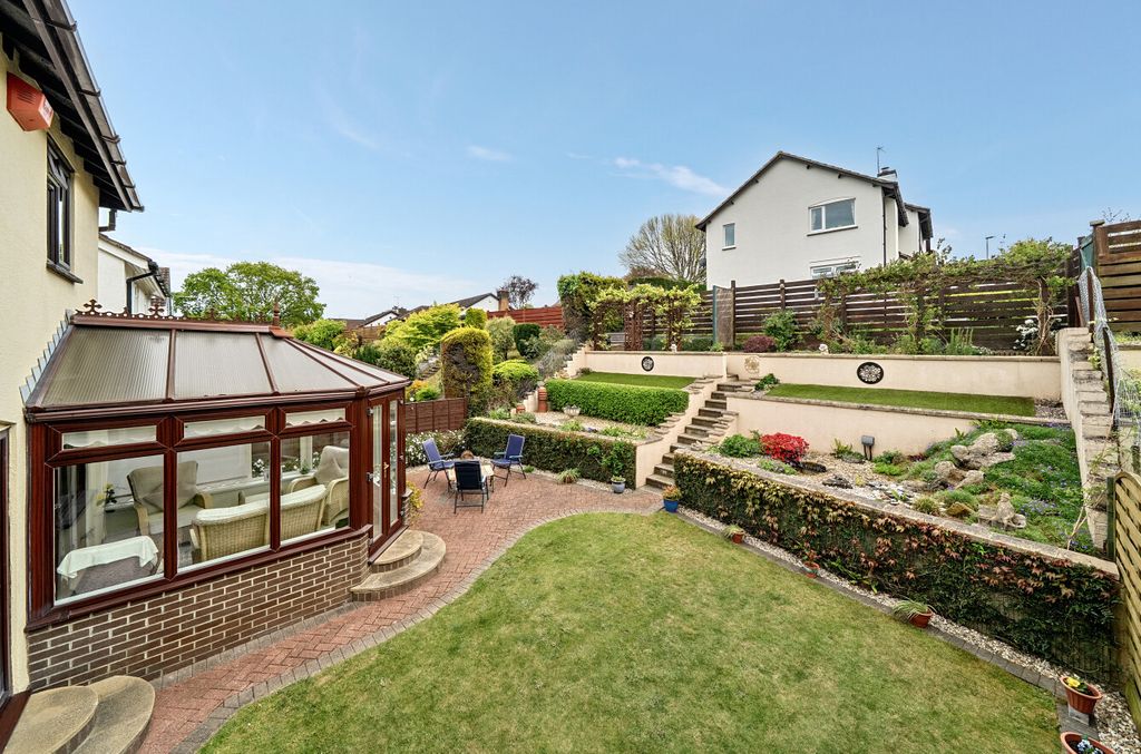 Property photo 2 of 24 1453227-2-69F2369...