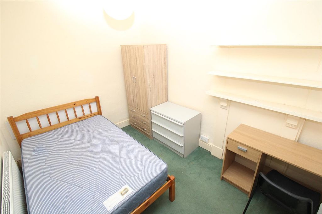 Property photo 2 of 3 Ncawrlzd920Je1Tglrg04Ak7Qzk.Jpg