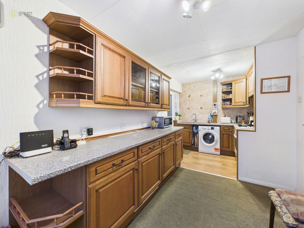 Property photo 2 of 39 Cam05591G0Pr0110Still029