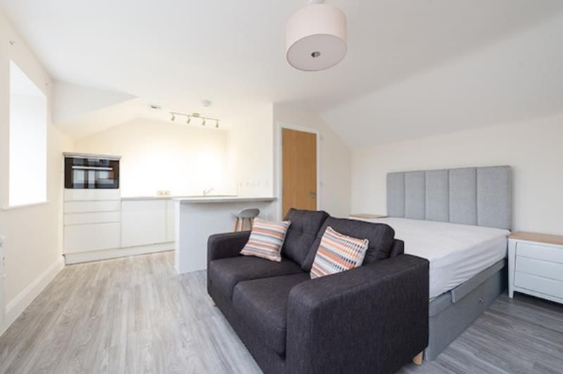 Property photo 2 of 5 Studio