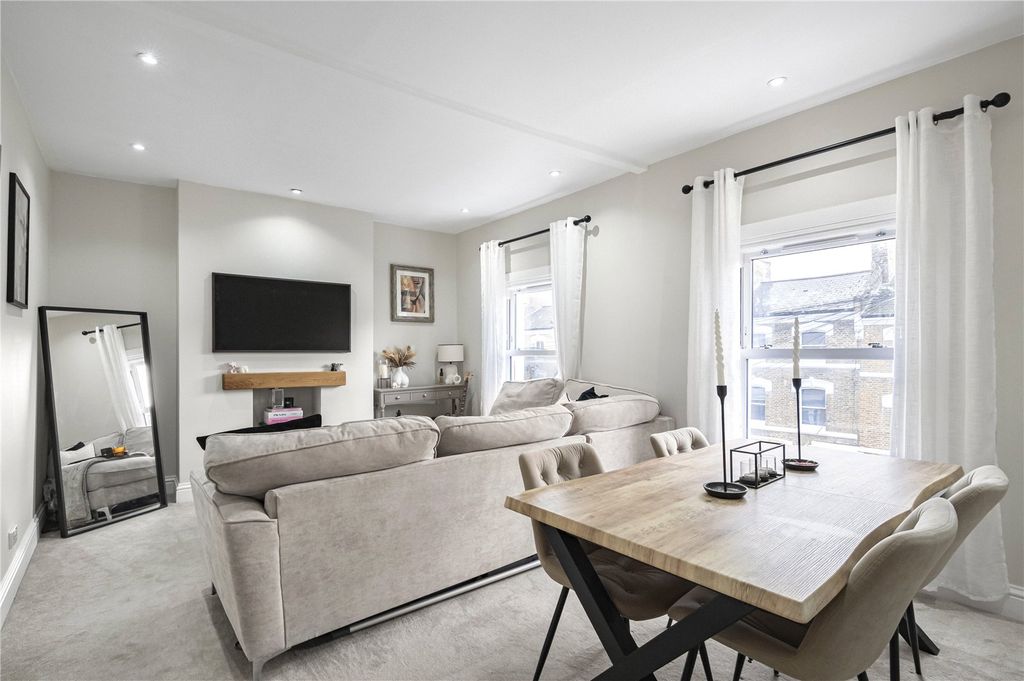 Property photo 2 of 13 Picture No. 08