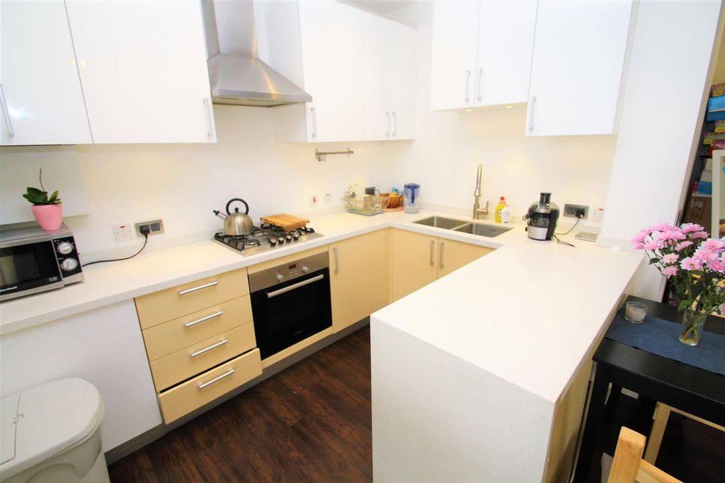 Property photo 2 of 6 Kitchen 2.Jpg