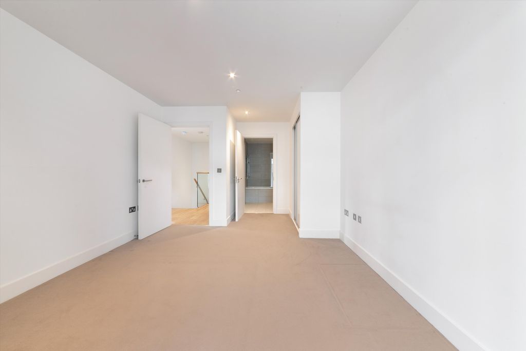 Property photo 2 of 15 Image