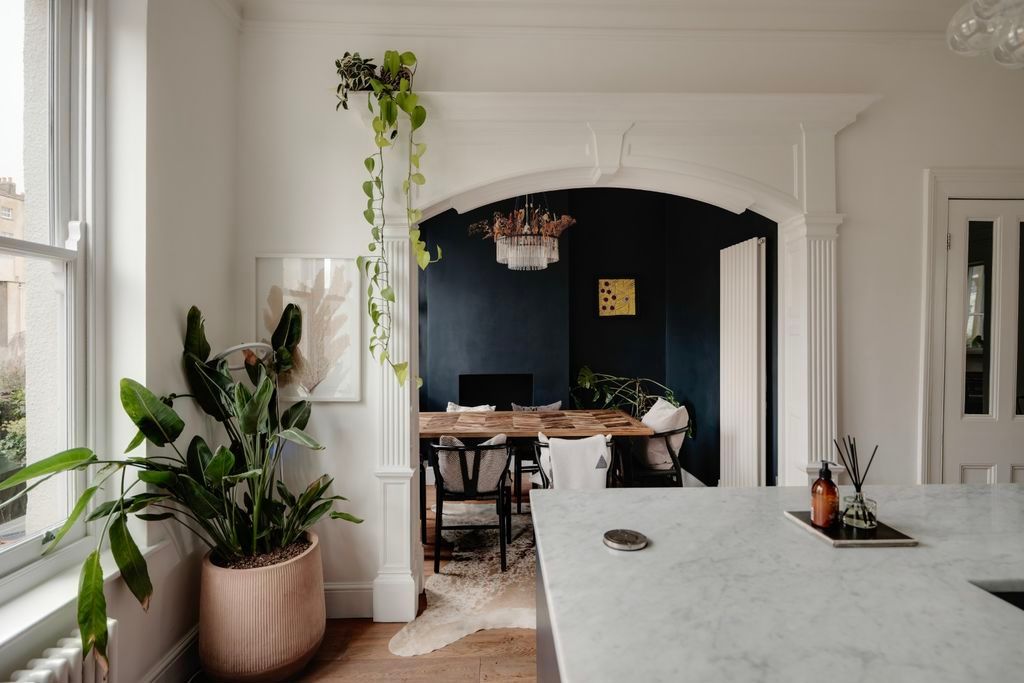 Property photo 1 of 17 Kitchen