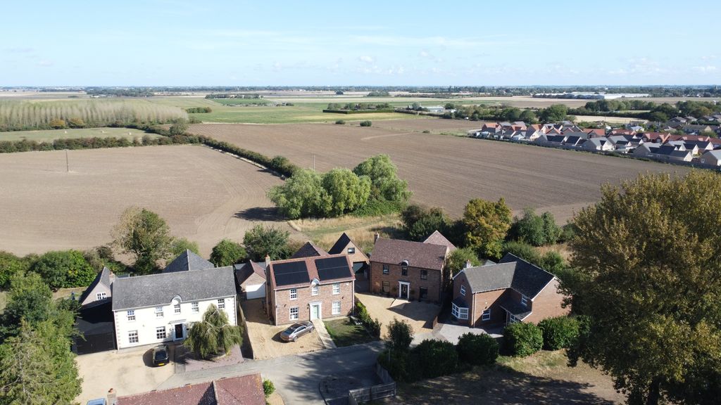 Property photo 1 of 31