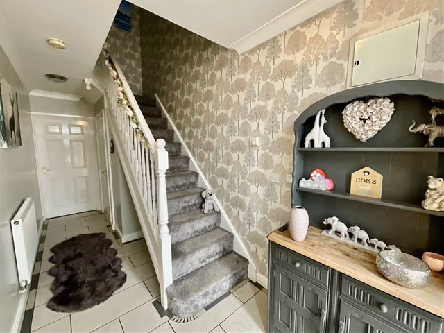 Property photo 2 of 21 Entrance Hallway