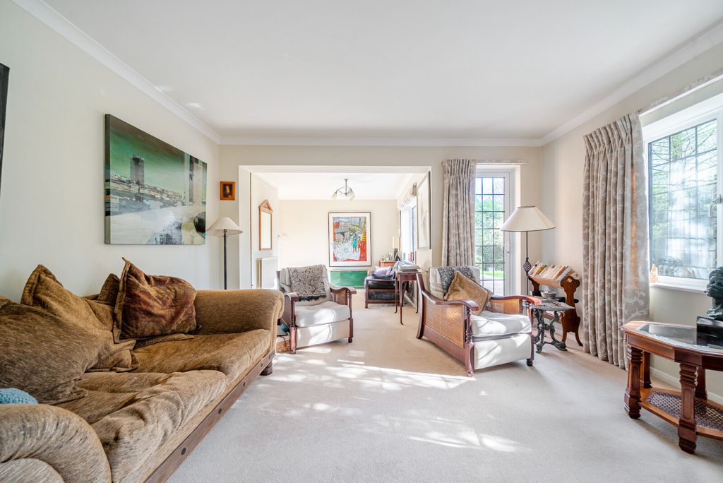 Property photo 3 of 24 Picture 3