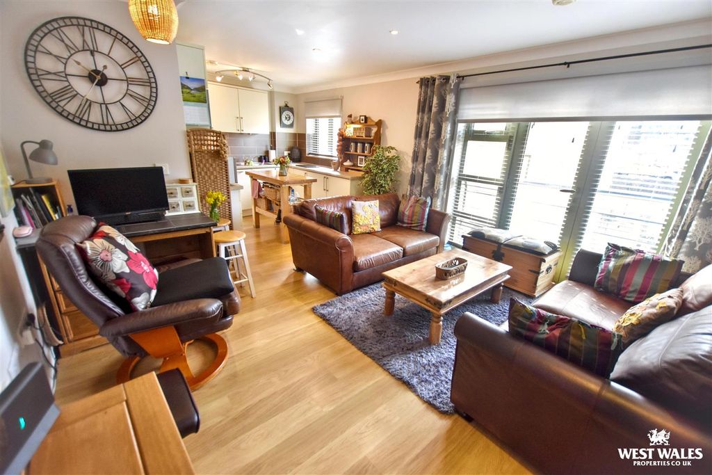 Property photo 1 of 15 3 (15).Jpg