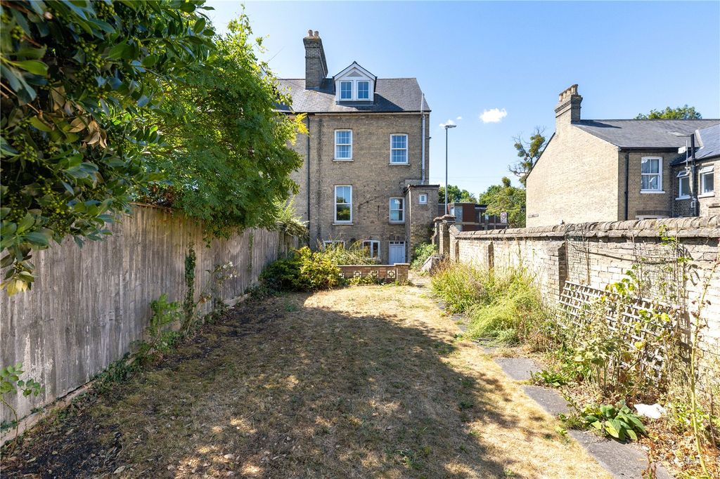 Property photo 3 of 12 Picture No. 11