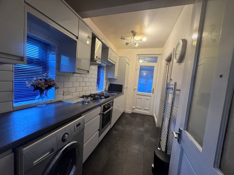 Property photo 3 of 19 Photo 5