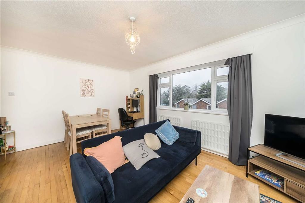 Property photo 3 of 5