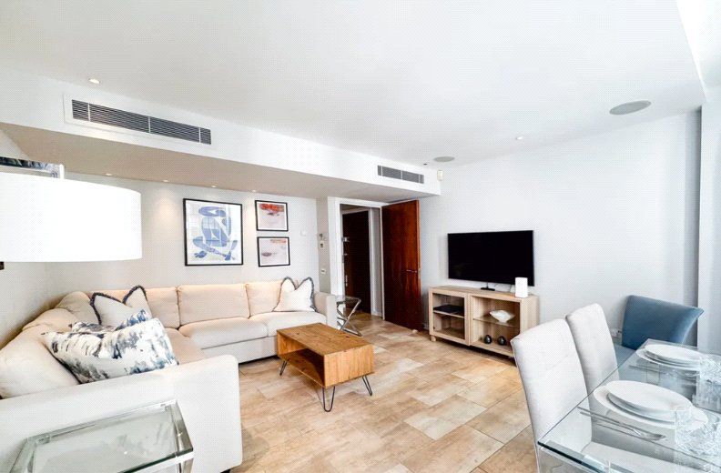 Property photo 3 of 12 Picture No. 02