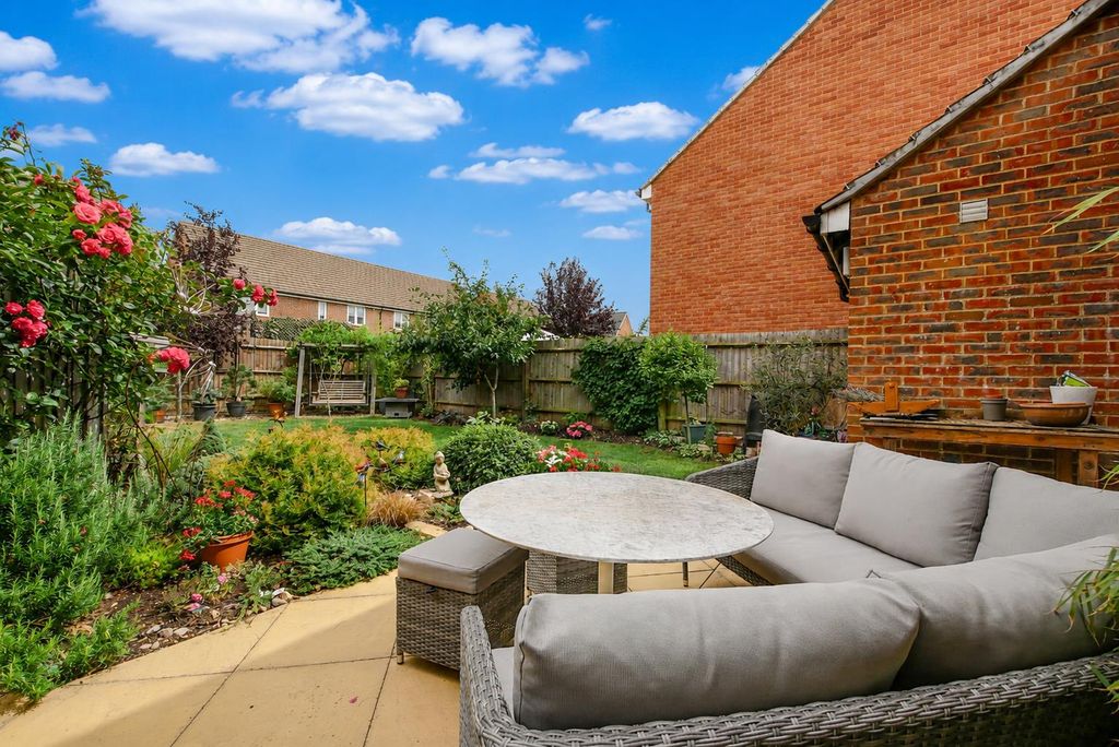 Property photo 2 of 18 Rear Garden