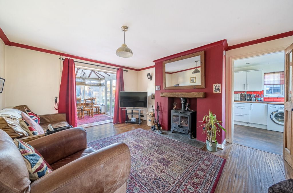 Property photo 2 of 20 1384771-6-6926d5Ca896c9