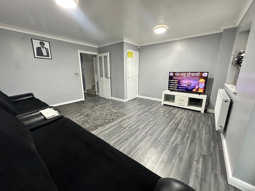 Property photo 1 of 21