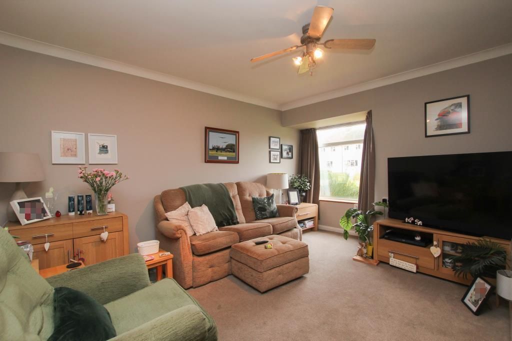 Property photo 2 of 11 Recep.Jpg