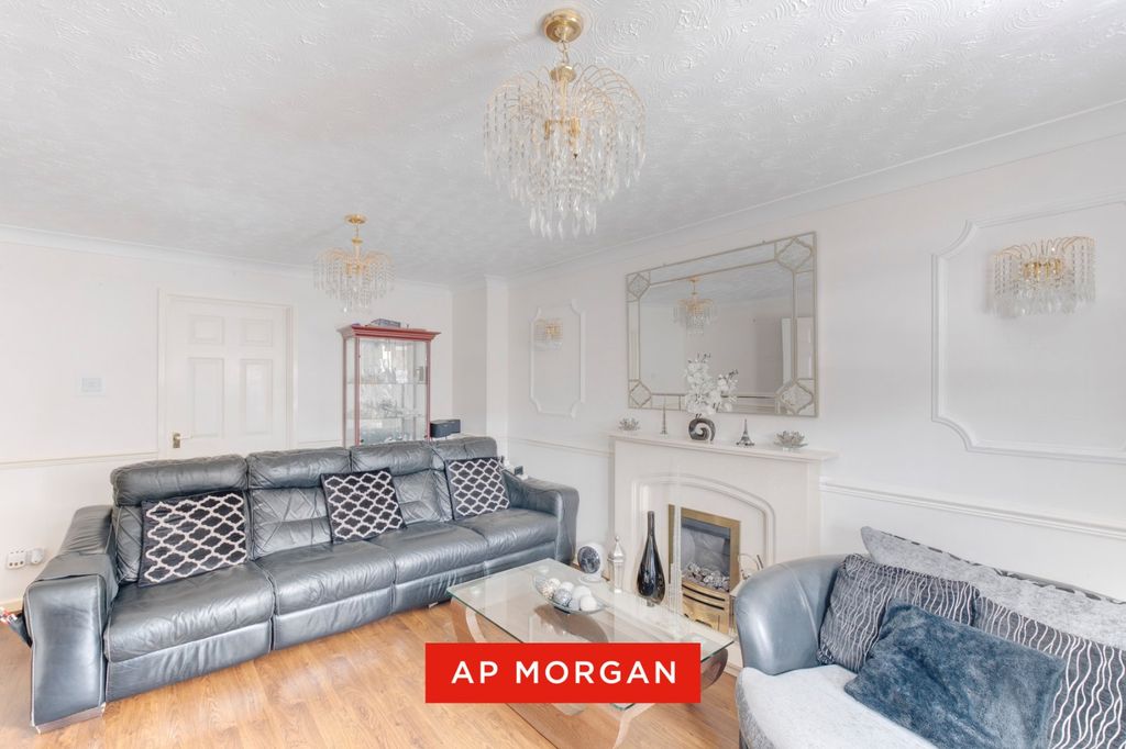 Property photo 3 of 21 Picture No. 26