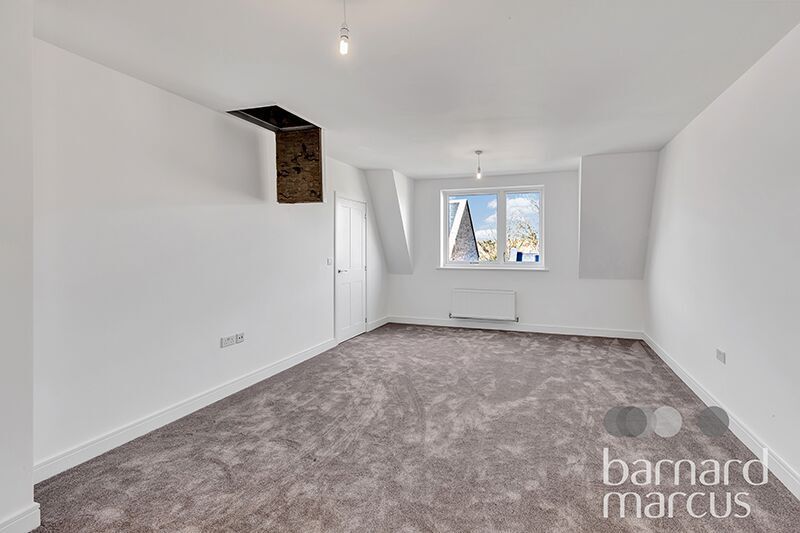 Property photo 2 of 12 Bedroom 4