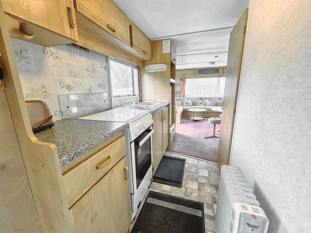 Property photo 3 of 6 Picture No. 17