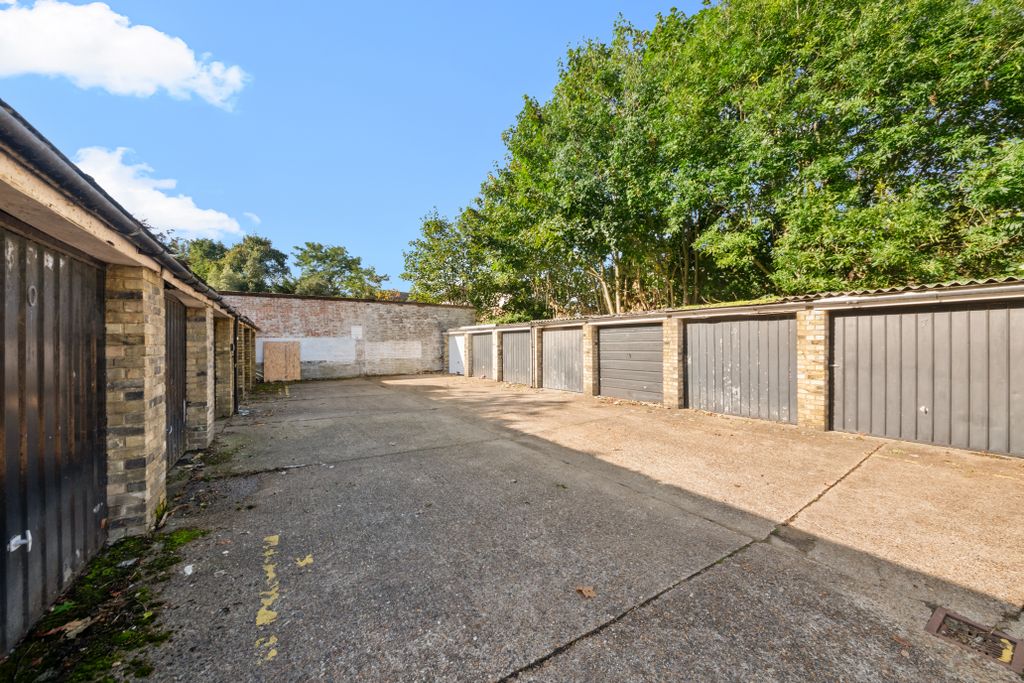Property photo 1 of 4 1