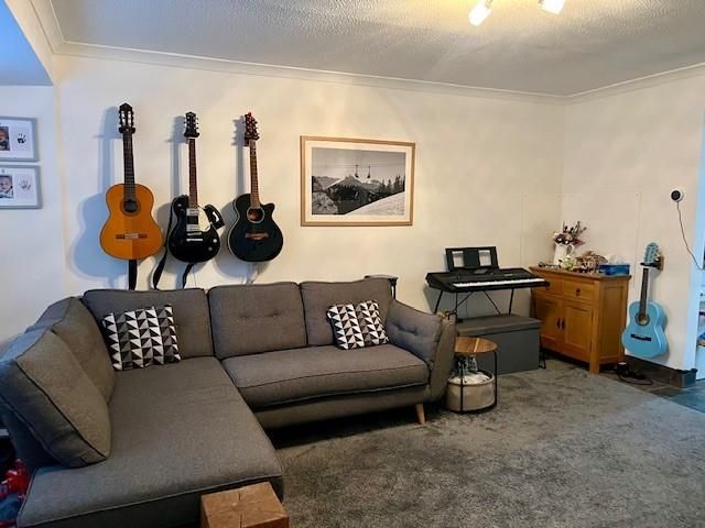 Property photo 3 of 16 Sitting Room.Jpg