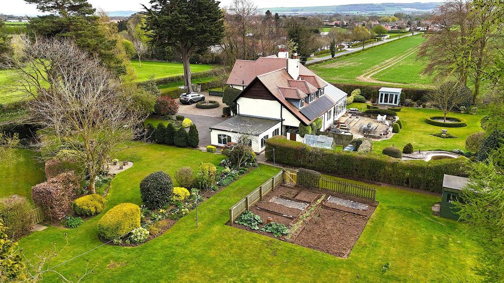 Property photo 1 of 40 Dji_Fly_20250414_153306_0593_1744817754455_Photo.Jpeg