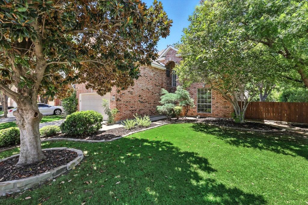 Property photo 1 of 31