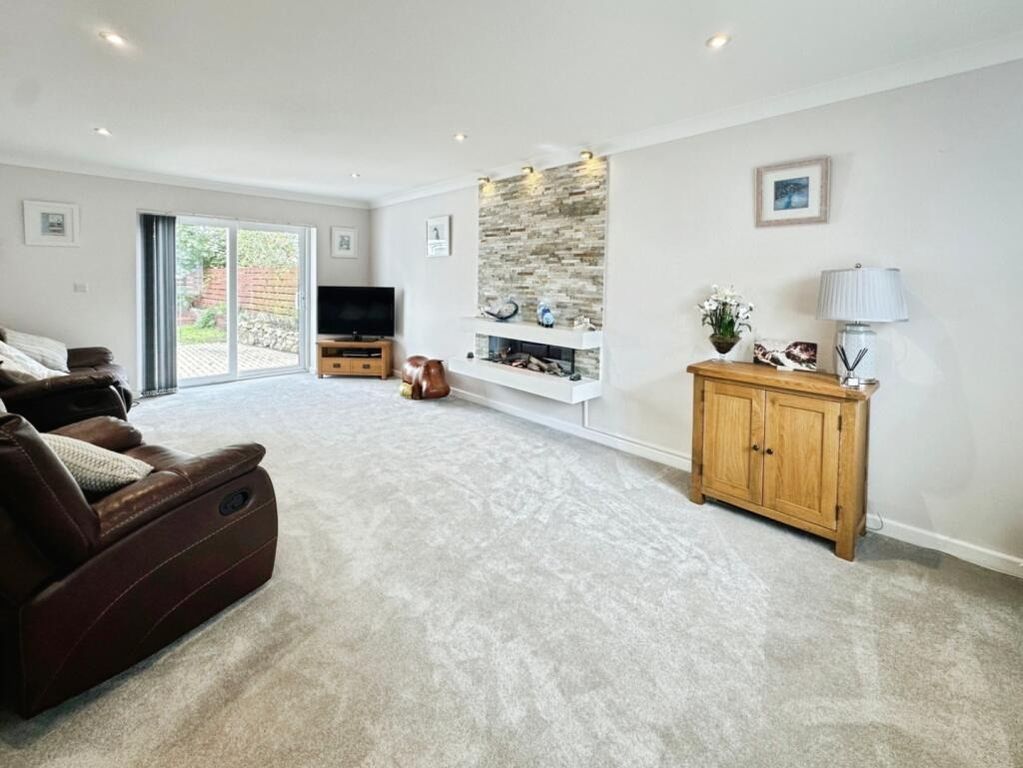 Property photo 2 of 26 4852251