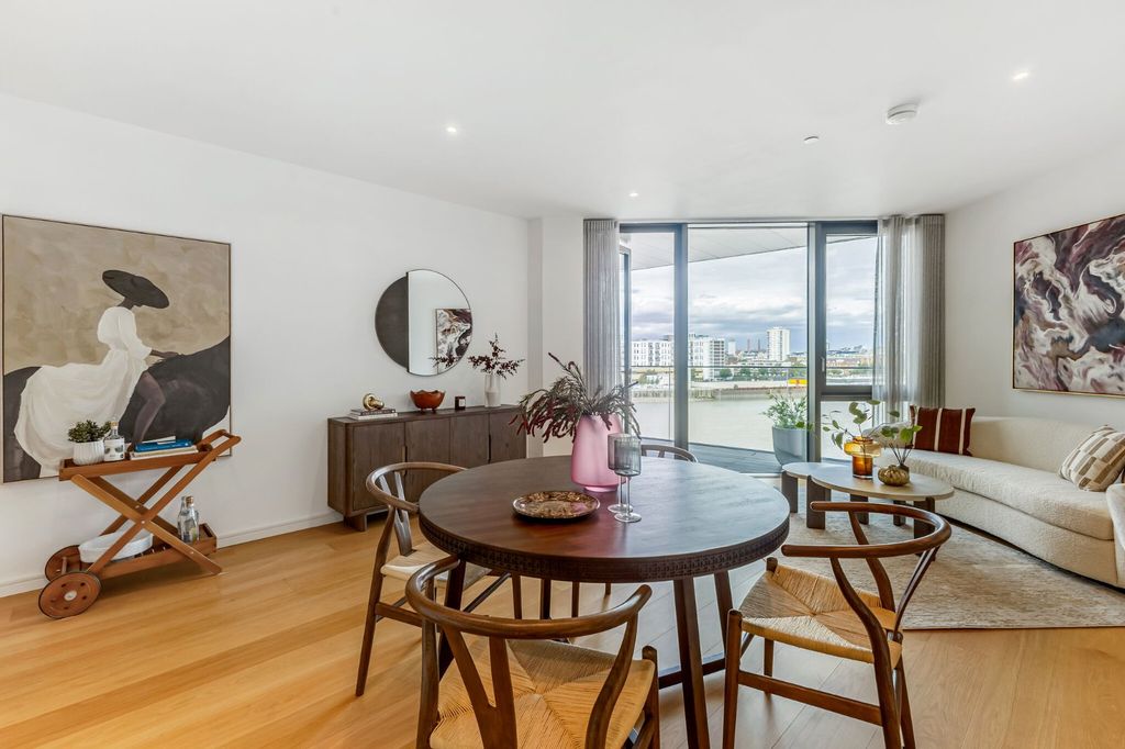 Property photo 1 of 38 Living & Kitchen