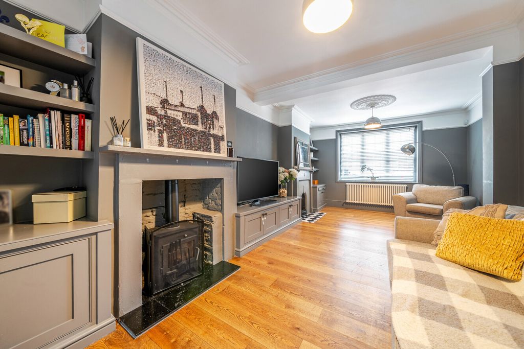Property photo 3 of 18 1530377-8-6Accde5...