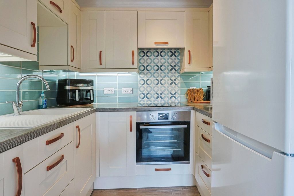 Property photo 3 of 16 Picture No. 04