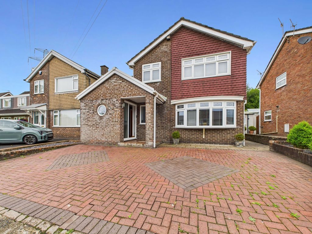 Property photo 1 of 39