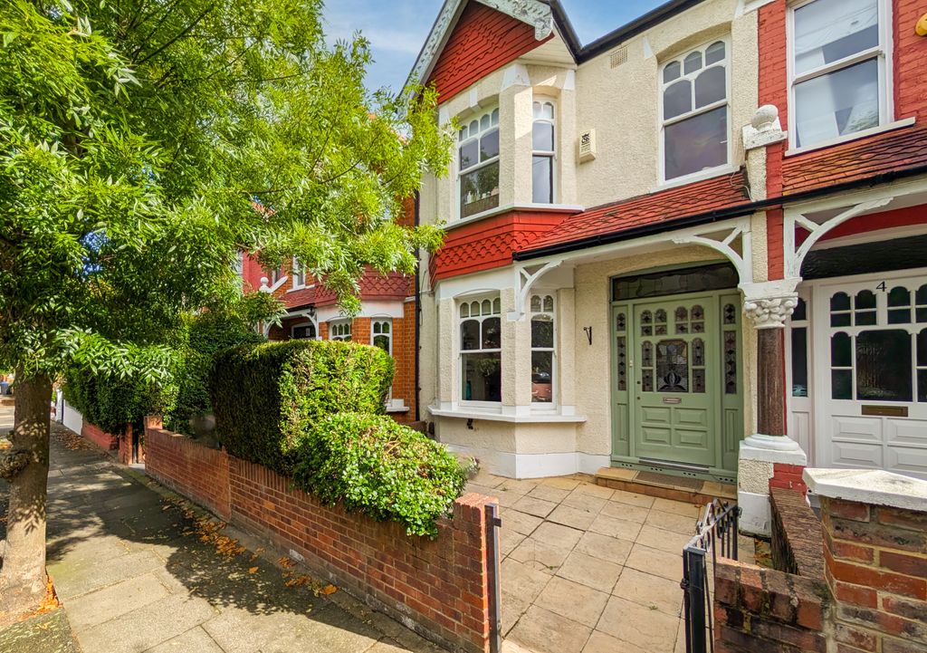 Property photo 1 of 11