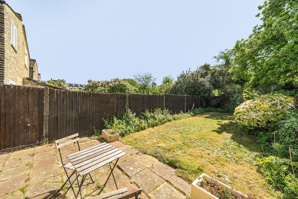 Property photo 2 of 14 4994104